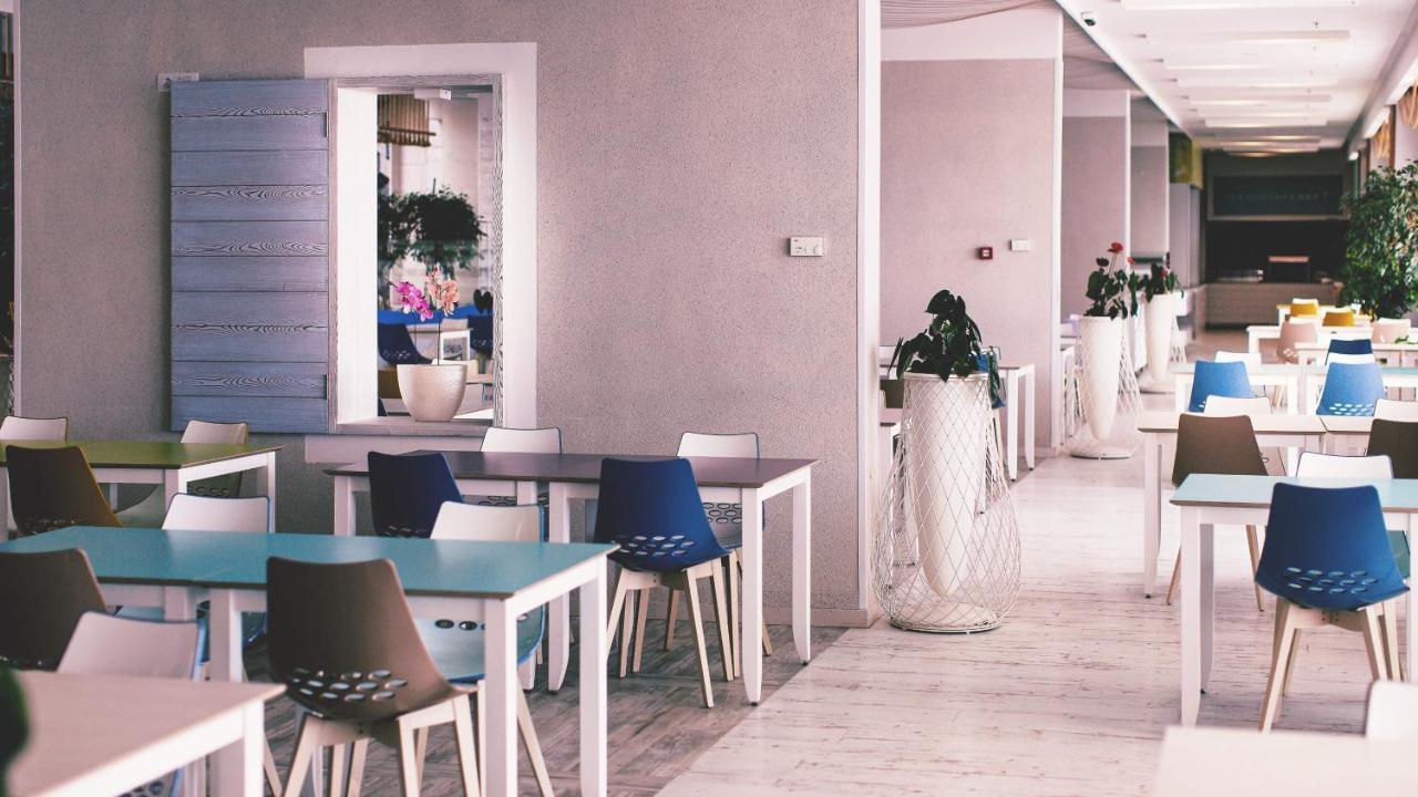 Carine Hotel Park Bijela Exterior photo