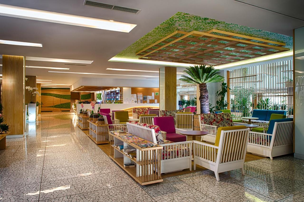 Carine Hotel Park Bijela Exterior photo