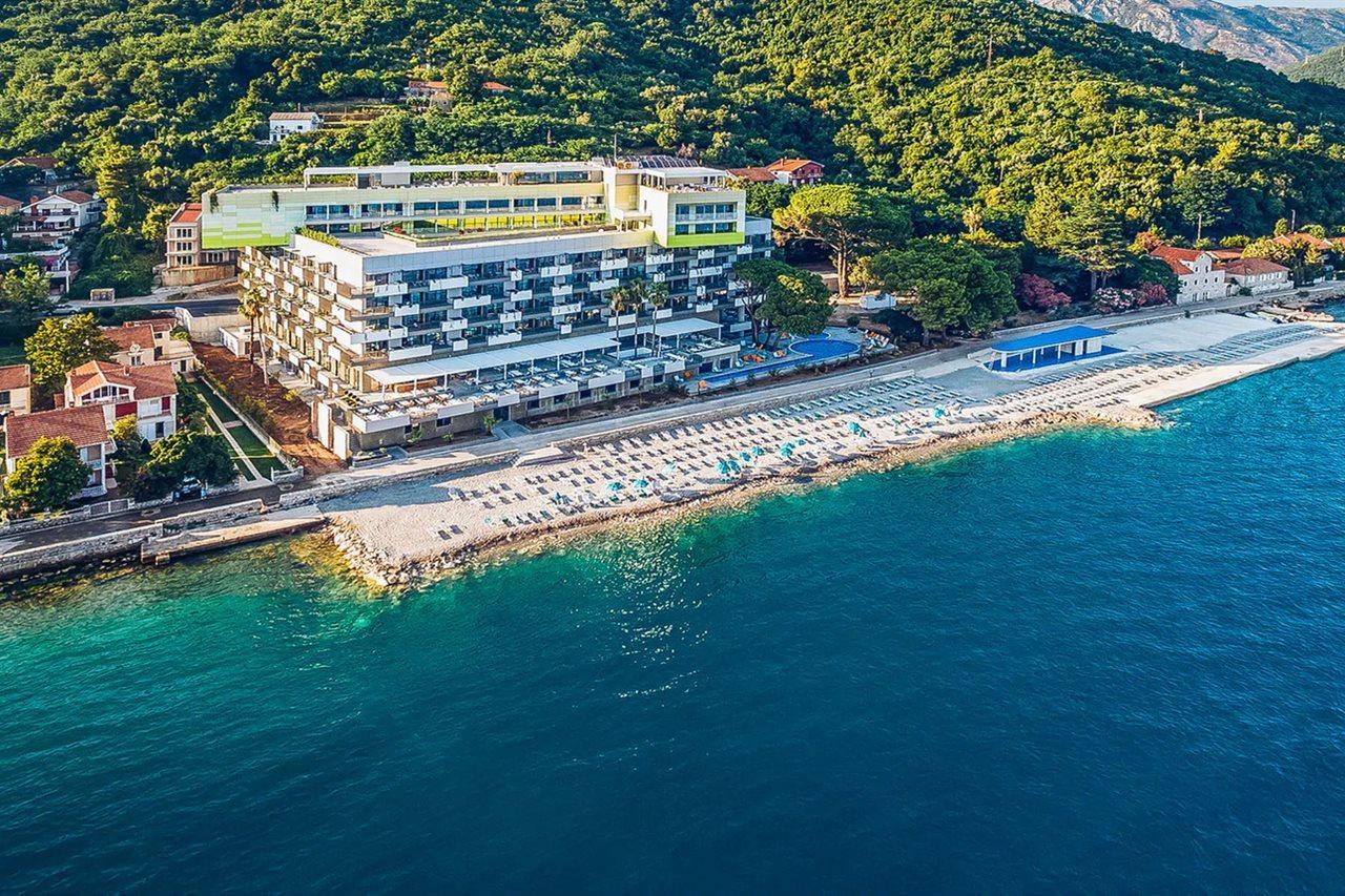 Carine Hotel Park Bijela Exterior photo